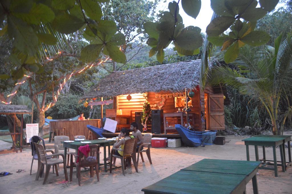 Villa Baywatch, Rumassala Unawatuna Bagian luar foto